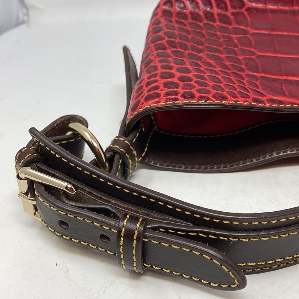 ❤️Dooney & Bourke Red Croc Embossed Leather Hobo Bag. - Picture 13 of 13